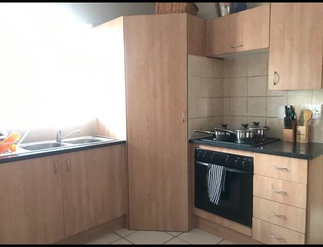 2 BEDROOM TOWNHOUSE RENTED IN KOSMOSDAL